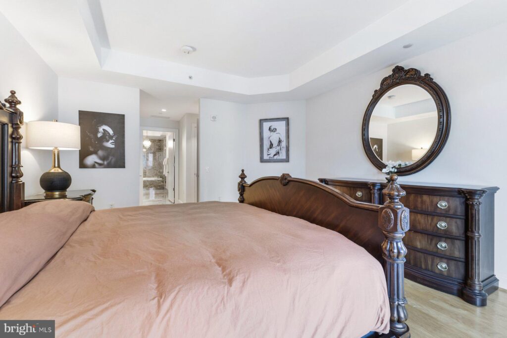 804250203774 2048 1536 WM 8ZJZQSt9xd6YmqWe