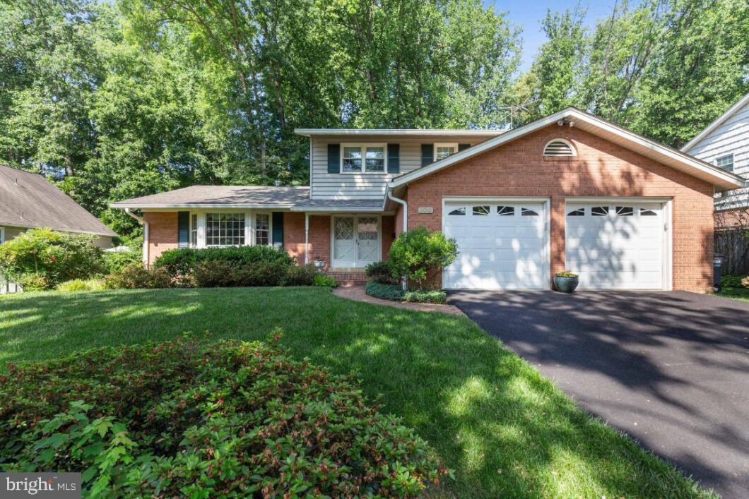 6010 Nassau Drive, Springfield, Virginia 22152 1 VAFX2126062