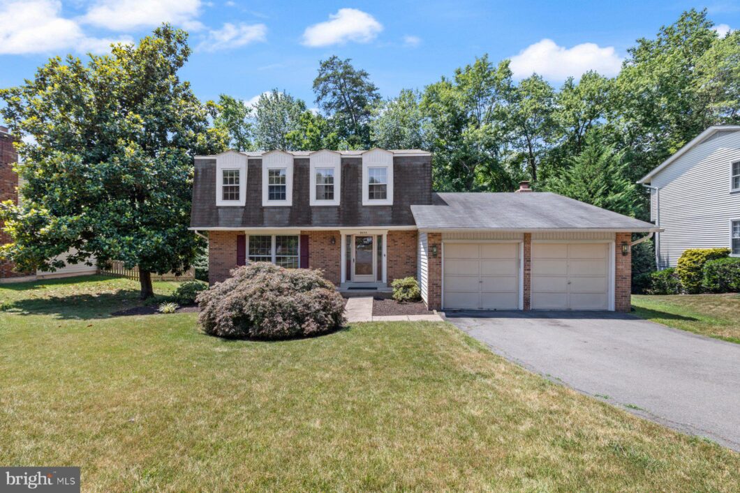 9505 Southern Cross Lane, Burke, Virginia 22015 1 VAFX2186784